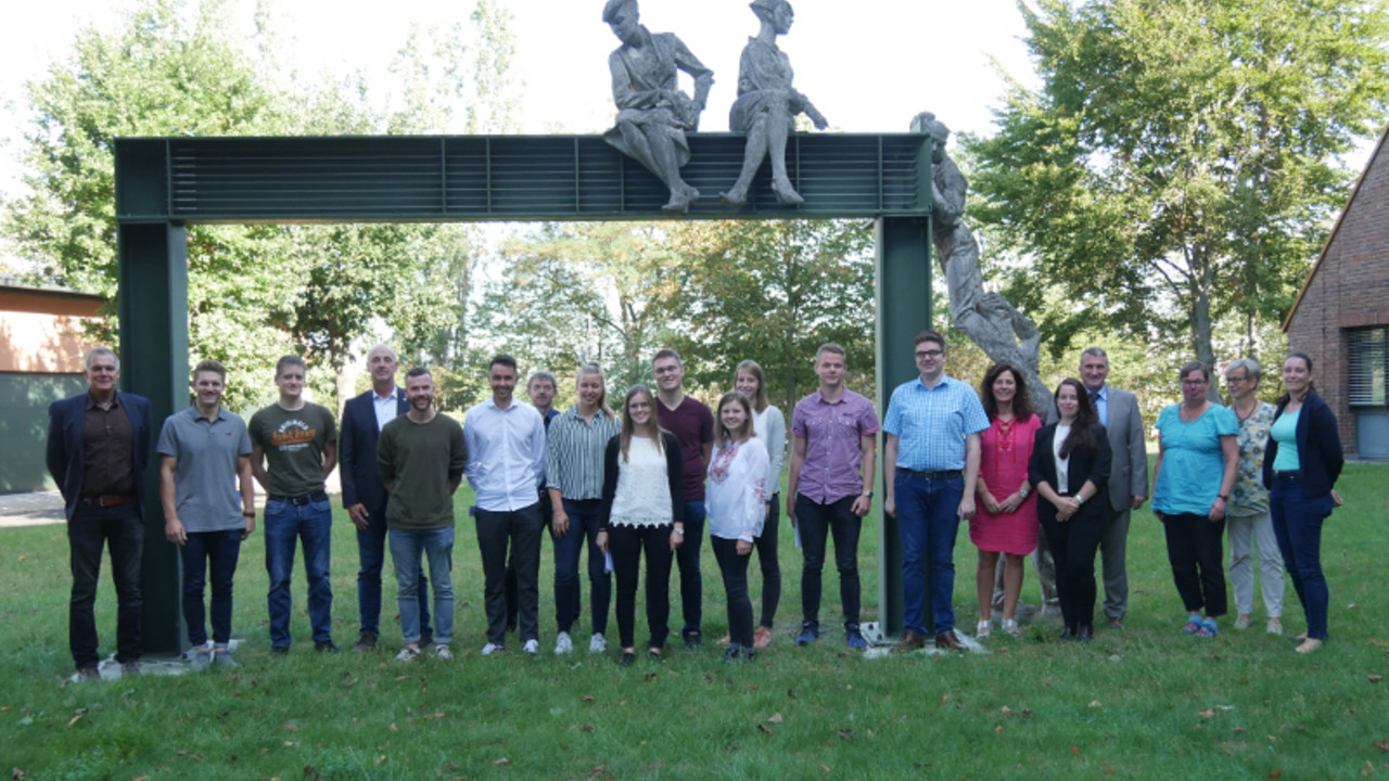 Gruppenfoto der neuen Kombiniert Studierenden 2019